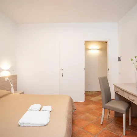 Affittacamere Casa Del Sole *